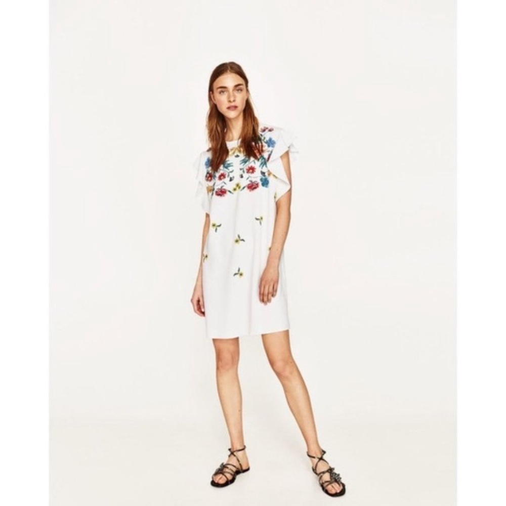 NWT Zara Floral Dress with Ruffle